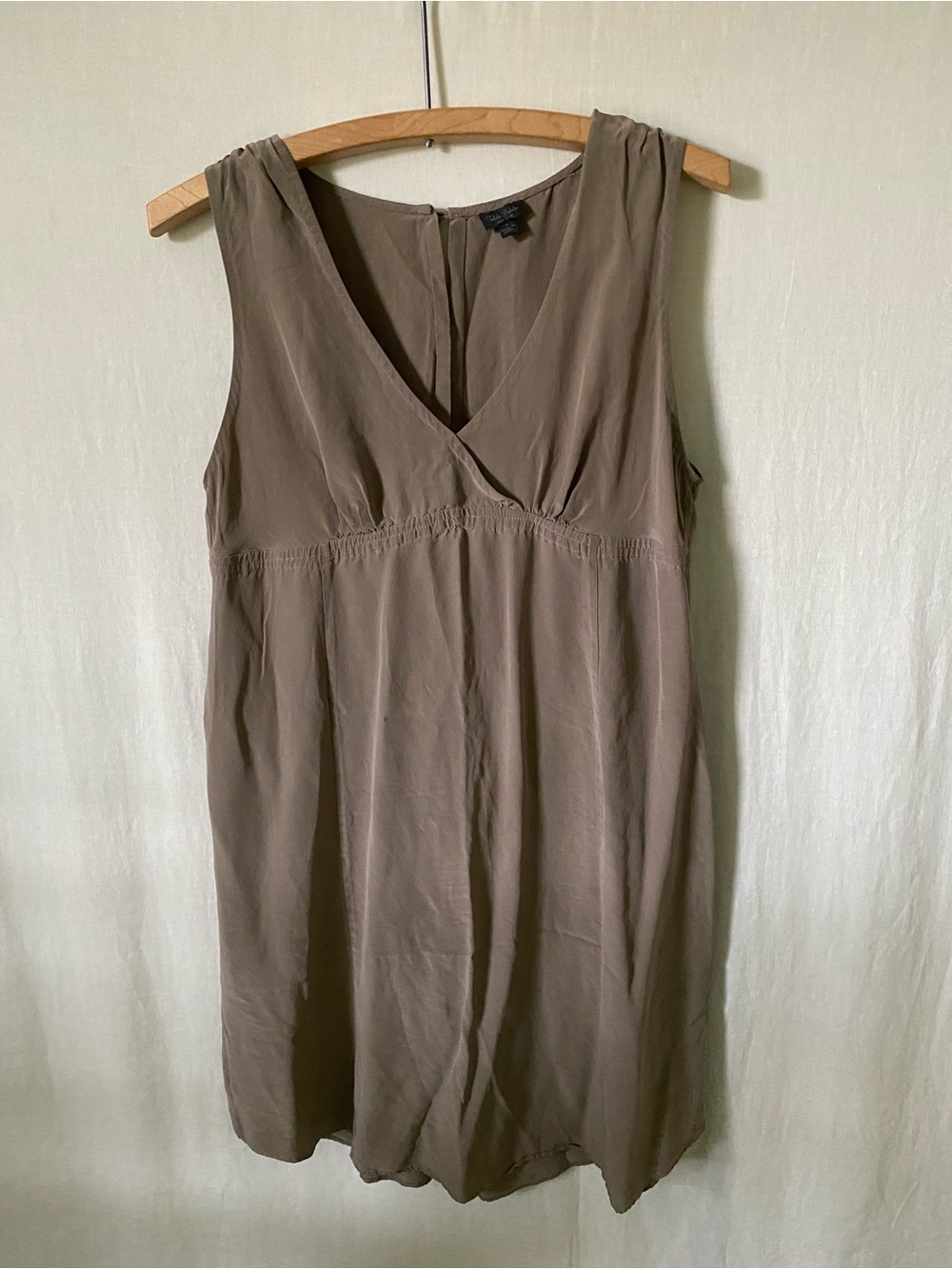 100% Silk Talula Babaton Women’s Taupe V-Neck Mini Dress - Small